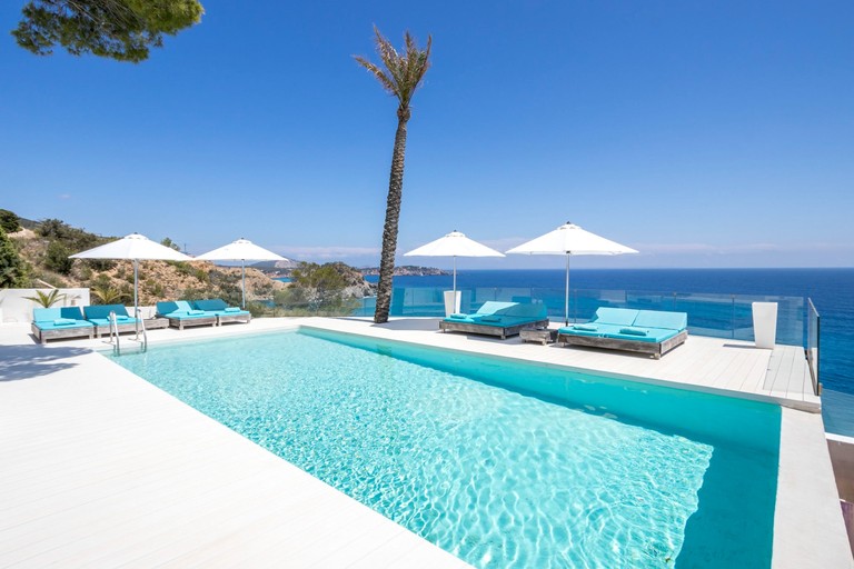 Private Ibiza villa with infinity pool overlooking the sea